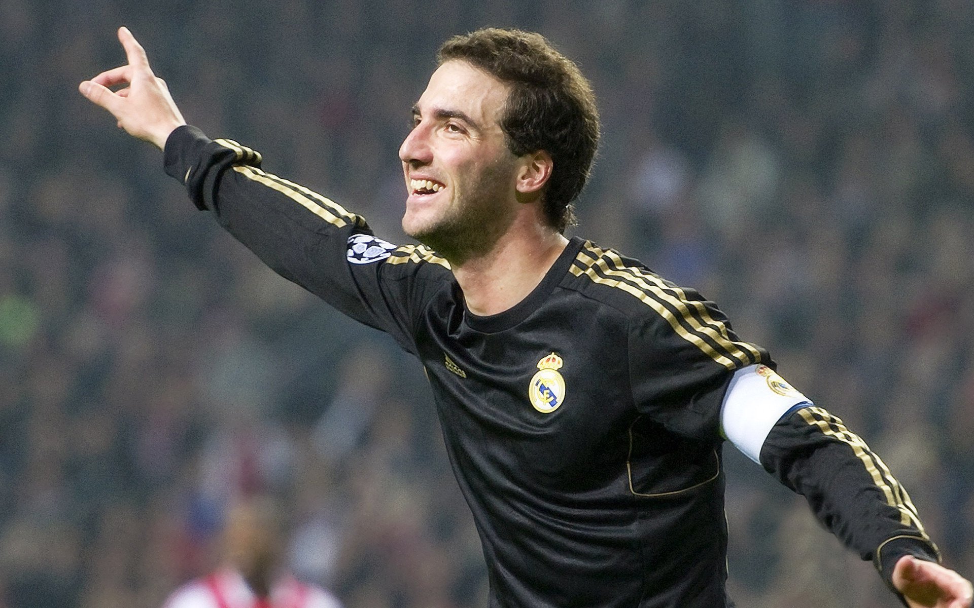 爱游互娱游戏官网-德甲天王对决：速度与战术的双重盛宴，德甲打法